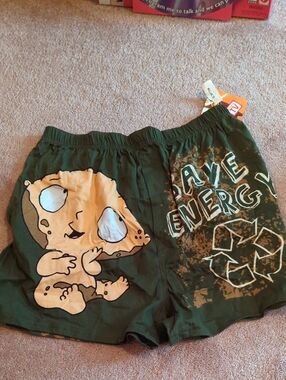 Men's Family Guy Dk Green Graphic Shorts with Cute Character. L Tall. New. 36-38
